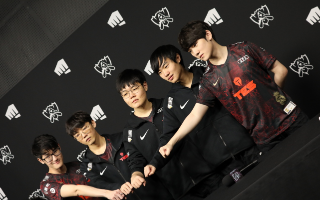 文图斯在进 文图斯在进