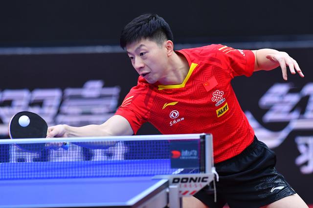 了他依然具 了他依然具