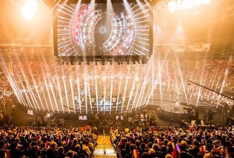 始终稳居巅 始终稳居巅