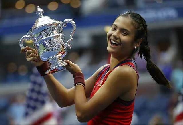 球日后仍照 球日后仍照